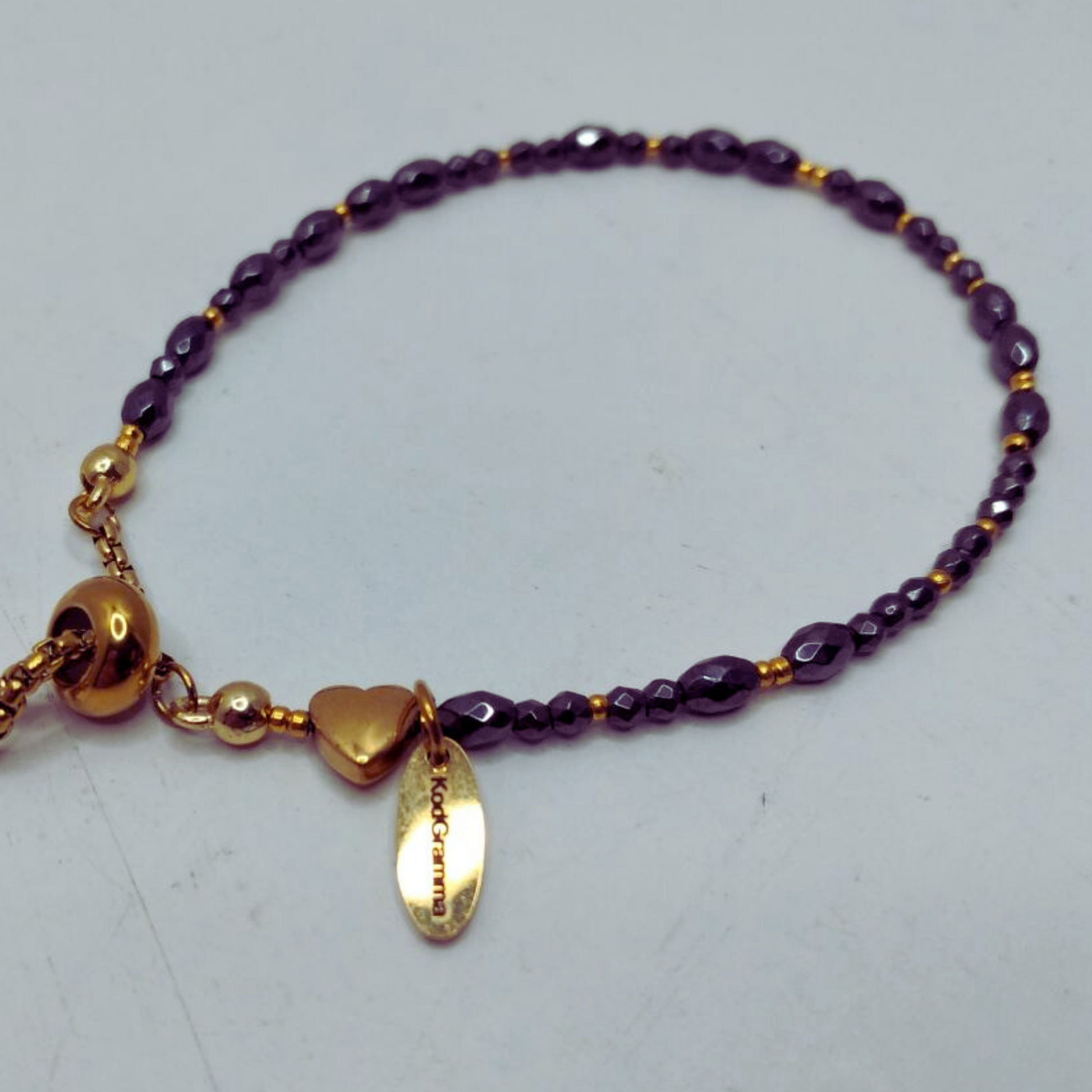 Handgemachtes Armband mit Morsecode „Du bist mein Glück“. Edelstahlverschluss, Geschenkverpackung, geheimnisvolle Botschaft. Kodikogramm Schmuck entdecken!